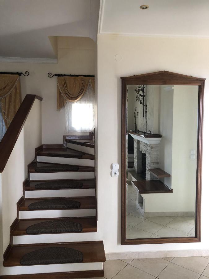Mariza'S View House Apartment Lakones ภายนอก รูปภาพ