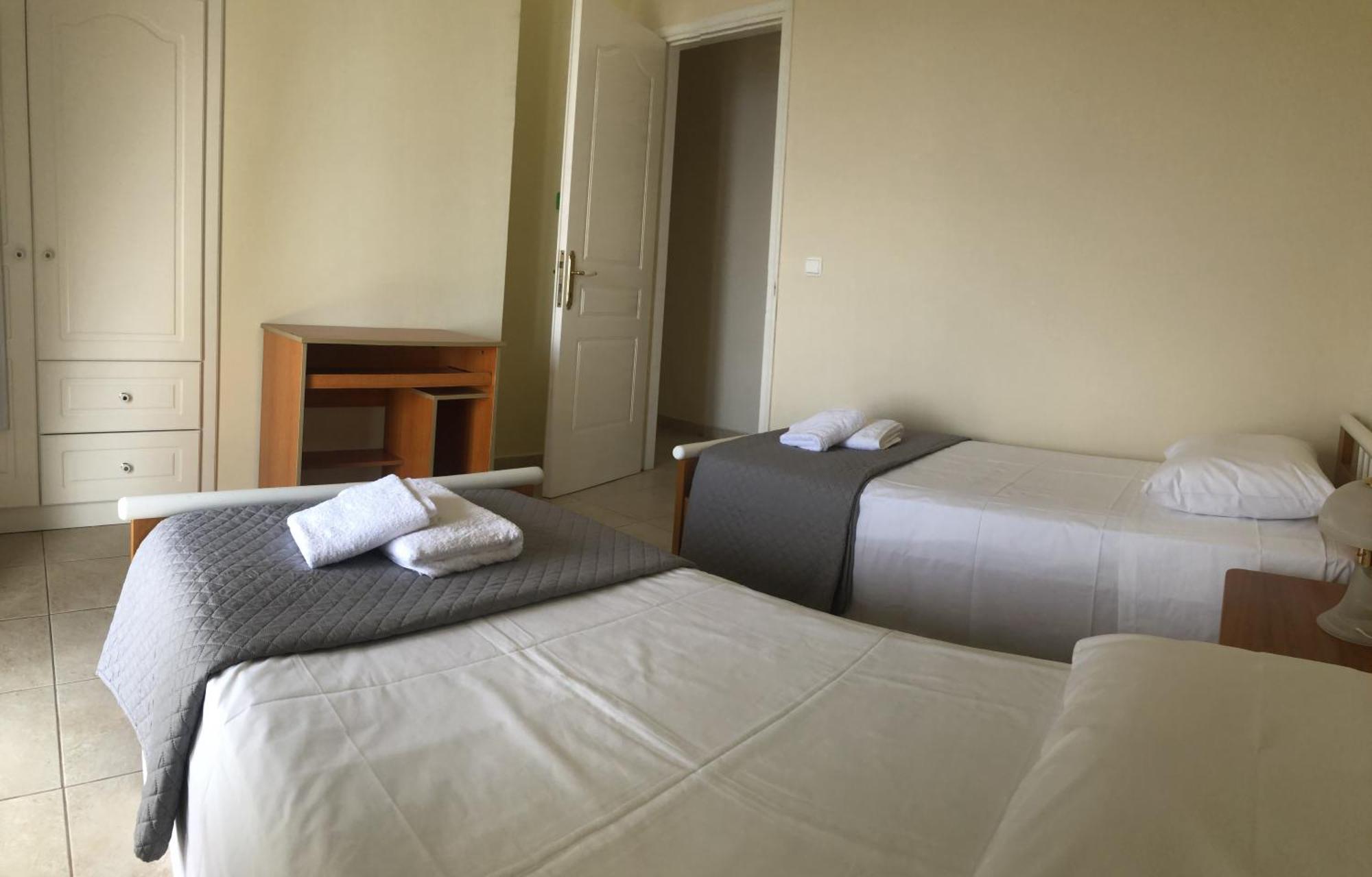Mariza'S View House Apartment Lakones ภายนอก รูปภาพ