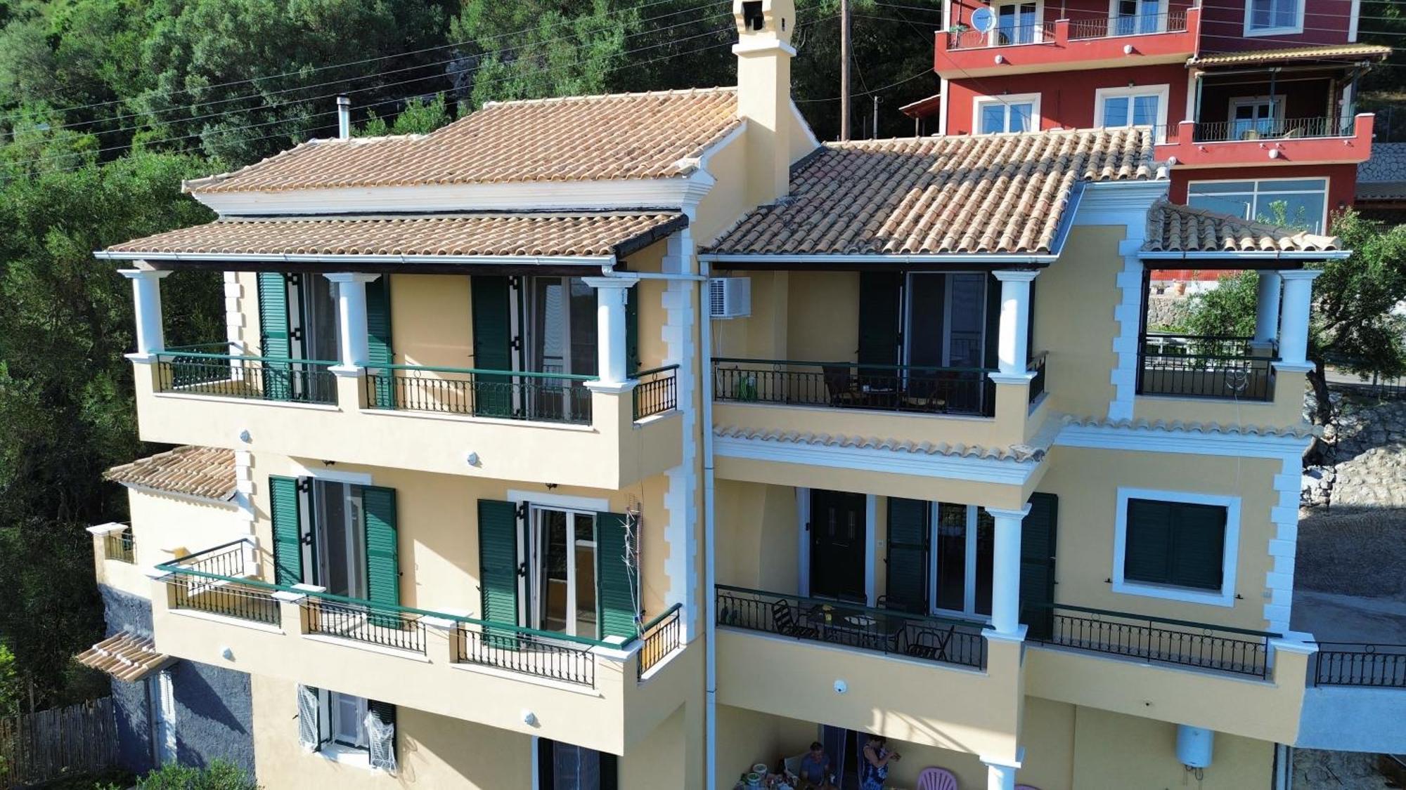 Mariza'S View House Apartment Lakones ภายนอก รูปภาพ