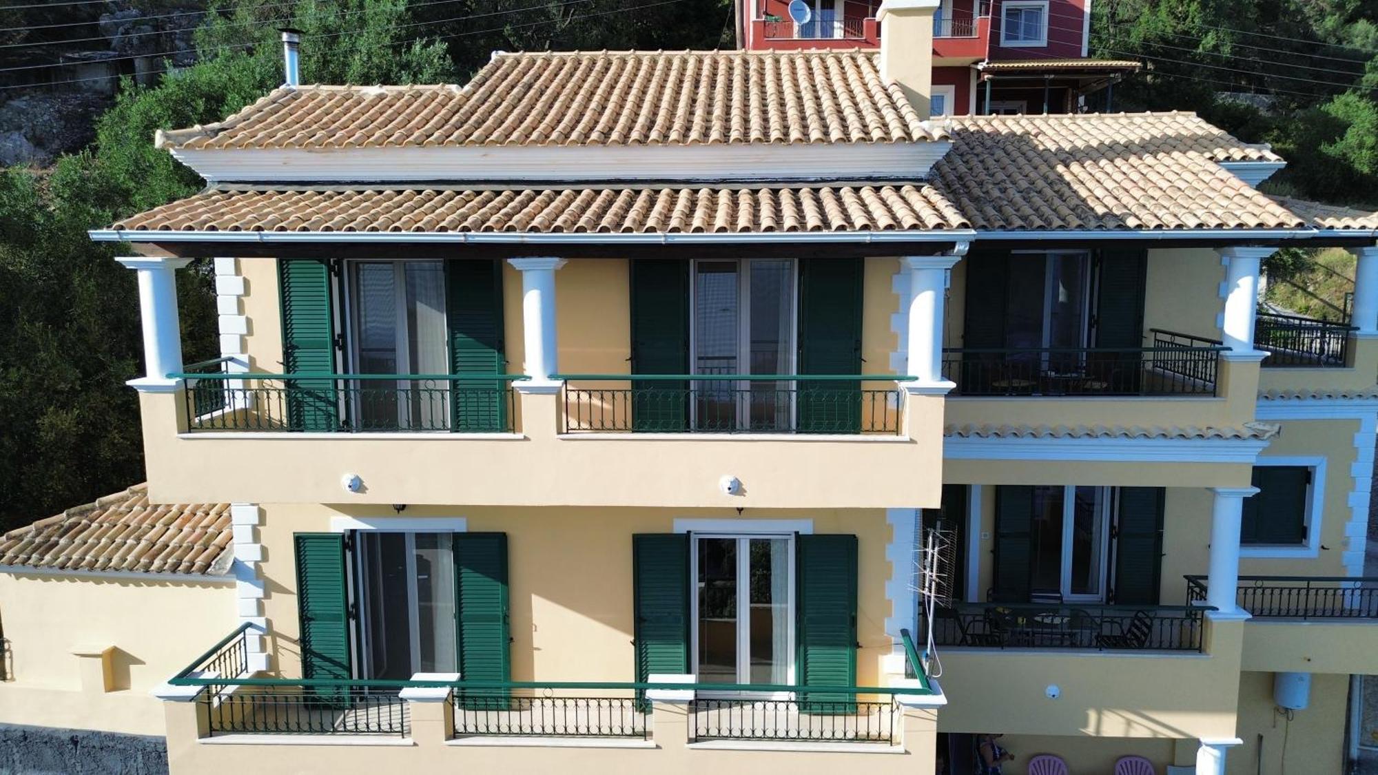 Mariza'S View House Apartment Lakones ภายนอก รูปภาพ